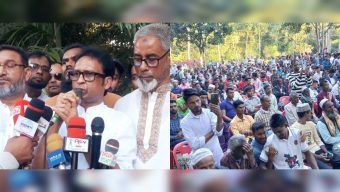 নেতাকর্মীর ভালবাসায় সিক্ত হলেন ব্যারিস্টার সালাম