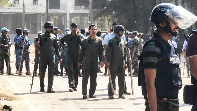 কক্সবাজারে বিমানবাহিনী ও স্থানীয়দের সংঘর্ষে নিহত ১