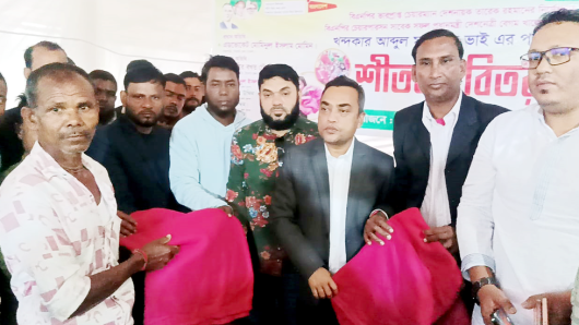 সিলেটে খন্দকার আবদুল মুক্তাদিরের পক্ষে শীতবস্ত্র বিতরণ