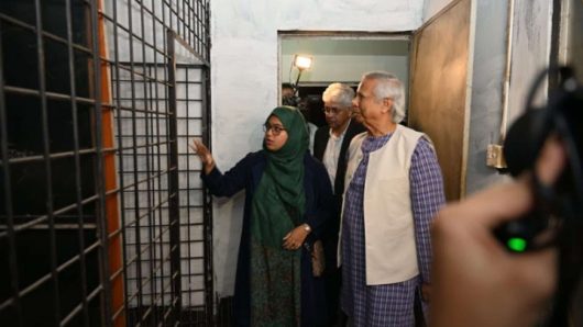 ৩ স্থানে ‘আয়নাঘর’ পরিদর্শন করলেন প্রধান উপদেষ্টা