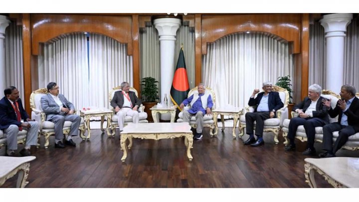 ডিসেম্বরের মধ্যে নির্বাচনের প্রস্তুতি নিচ্ছে অন্তর্বর্তী সরকার: মির্জা ফখরুল