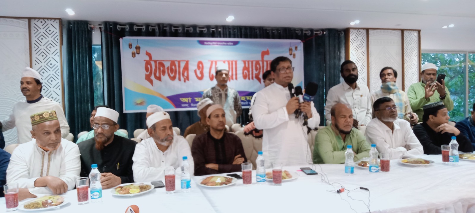 গোলাপগঞ্জে বিএনপি নেতা অহিদ আহমদের ইফতার মাহফিলে সুধিজনদের মিলন মেলা