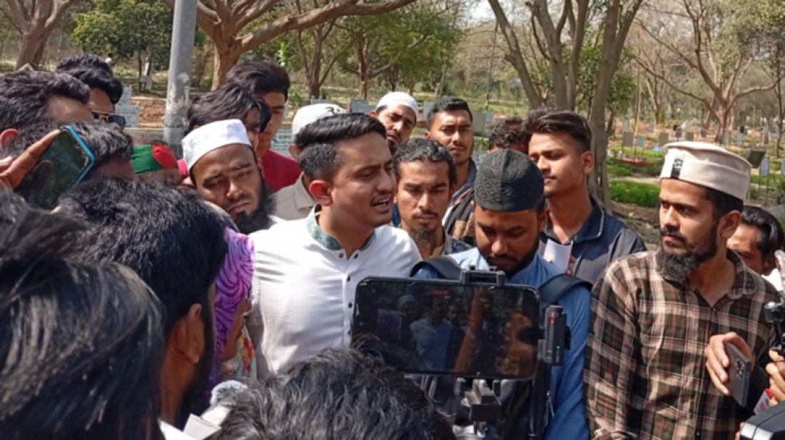 ”নির্বাচনের আগেই শেখ হাসিনার বিচার করতে হবে”