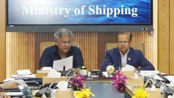 ঈদযাত্রায় নৌপথে বাড়তি ভাড়া ও অতিরিক্ত যাত্রী নিলে কঠোর ব্যবস্থা