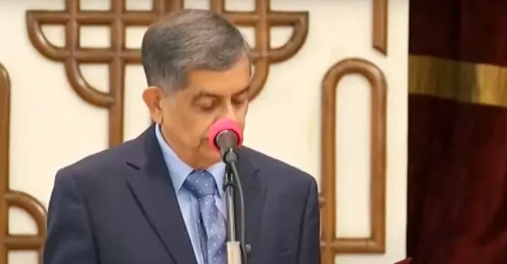 শিক্ষা উপদেষ্টা হিসেবে শপথ নিলেন সি আর আবরার