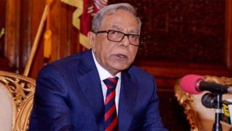ব্যাংককের উদ্দেশে ঢাকা ছাড়লেন সাবেক রাষ্ট্রপতি আবদুল হামিদ