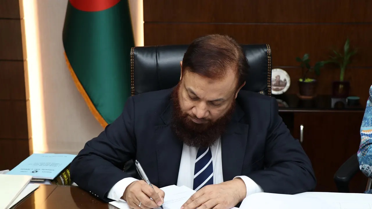 দায়িত্ব নিলেন নতুন সিআইডি প্রধান ছিবগাত উল্লাহ