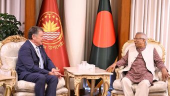সরকার প্রতিটি নাগরিকের ধর্মীয় স্বাধীনতা রক্ষায় বদ্ধপরিকর: প্রধান উপদেষ্টা